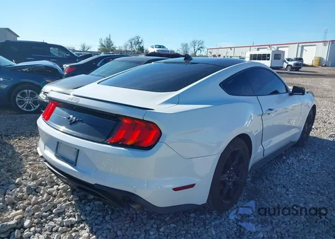 2020 Ford Mustang Ecoboost Fastback z USA, uszkodzony, nr VIN 1FA6P8TH8L5145533